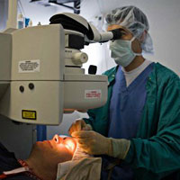 DR WILLIAM A. BOOTHE - LASIK SURGERY